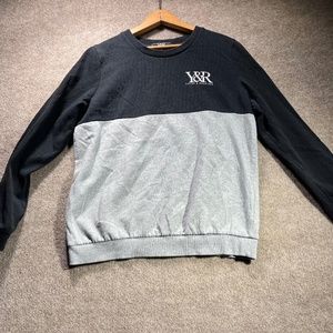 Young & Reckless Sweater size M